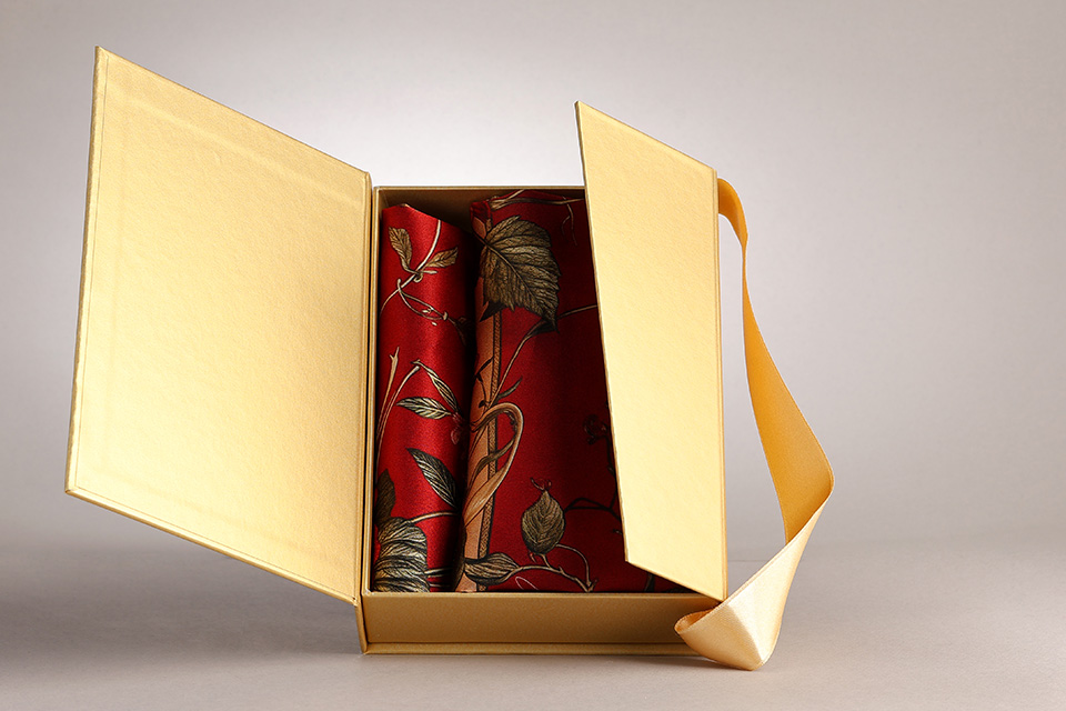 Andora luksuzna ambalaža za tekstil